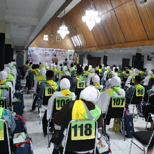 Yayasan Sosial, Haji dan Pendidikan SUASANA PEMBERANGKATAN HAJI